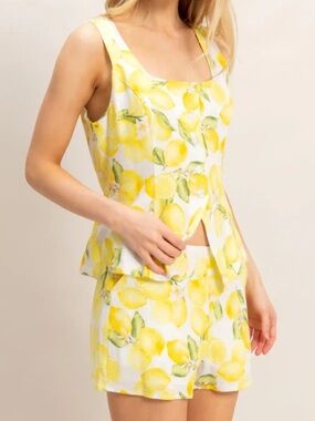 Hyfve Lemon Print Button-Down Vest & Shorts Set – Size Large – NWT 🍋